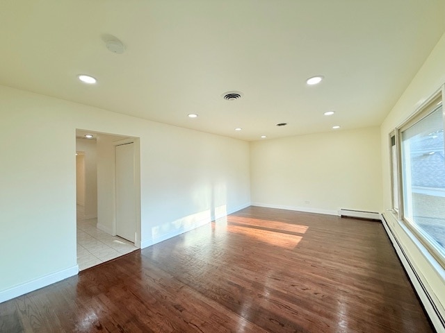 Building Photo - 833 Heritage Dr