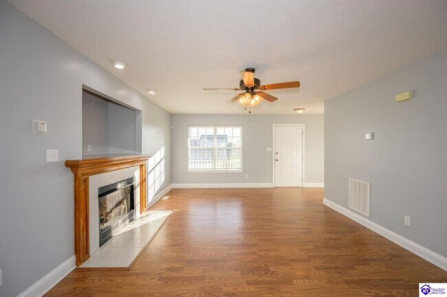 Building Photo - 611 Flushing Meadows Dr