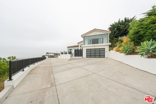 Building Photo - 4576 Martson Dr