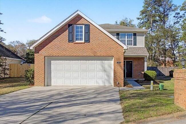 Building Photo - 2 Story Garden Killearn Home