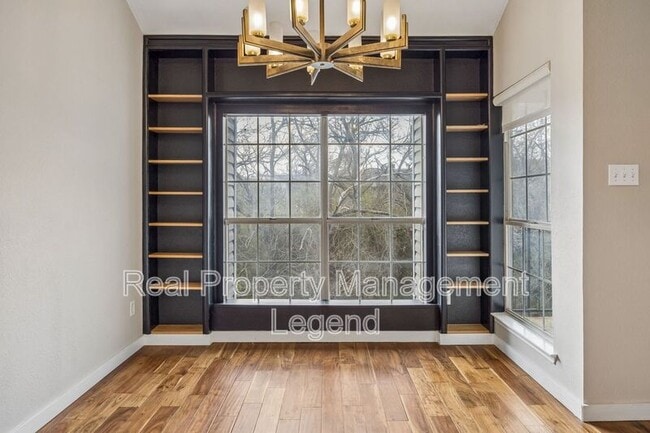 Building Photo - 2506 Wedglea Dr