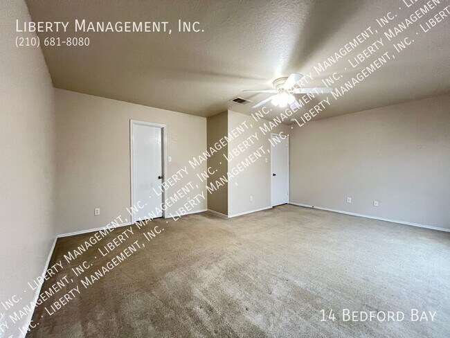 Building Photo - 4 bedroom with a Study