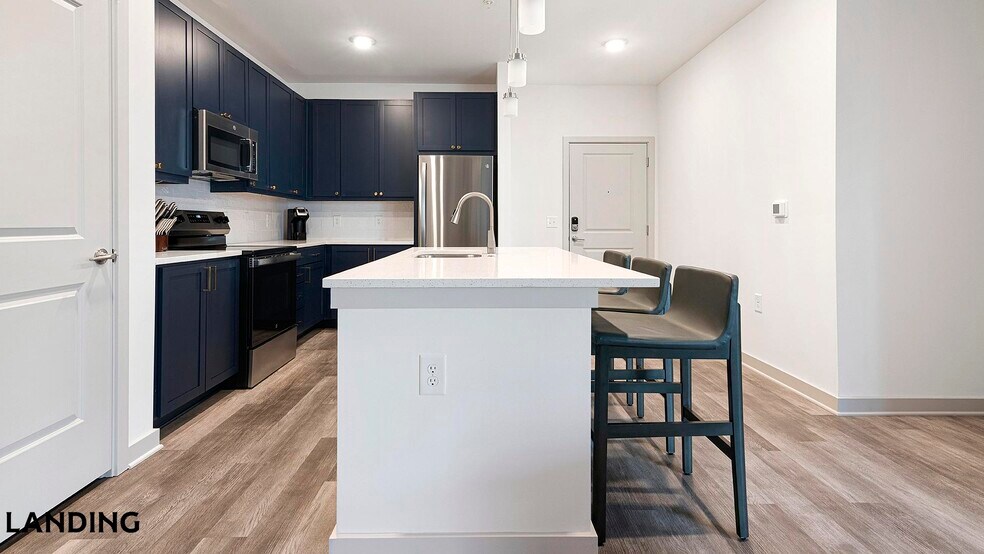 Building Photo - 2900 4th Ave NW