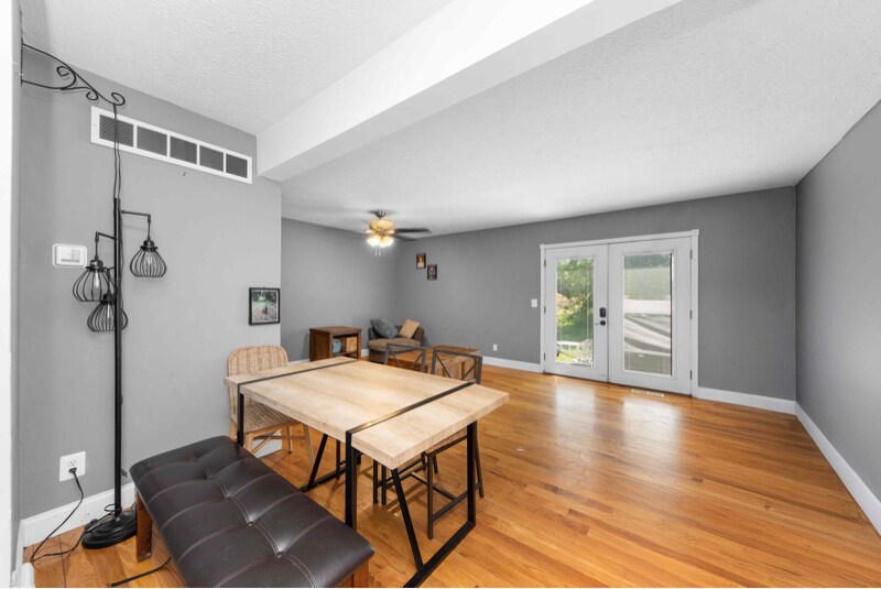 Building Photo - 1051 Crisfield Dr