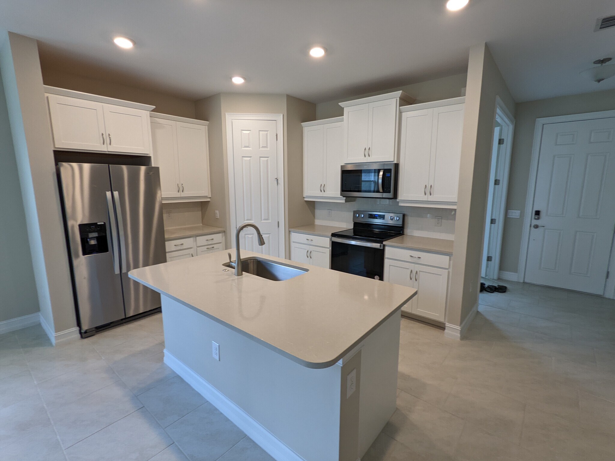 Kitchen - 636 Ibiza Loop