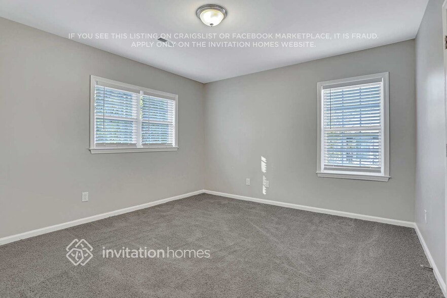 Building Photo - 843 Meadow Pl