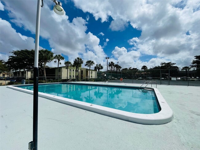 Building Photo - 4155 NW 90th Ave