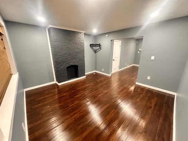 Building Photo - 1240 S 17th St