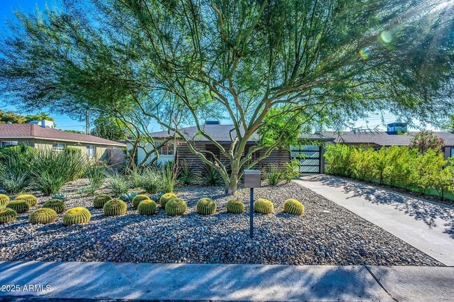 Primary Photo - 2607 N 51st St