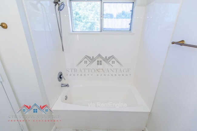 Building Photo - 2334 E Longhorn Pl