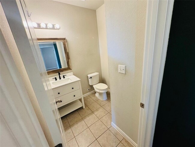 Building Photo - 718 Nautical Lp