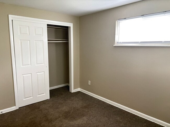Building Photo - 4905 Northcrest Dr