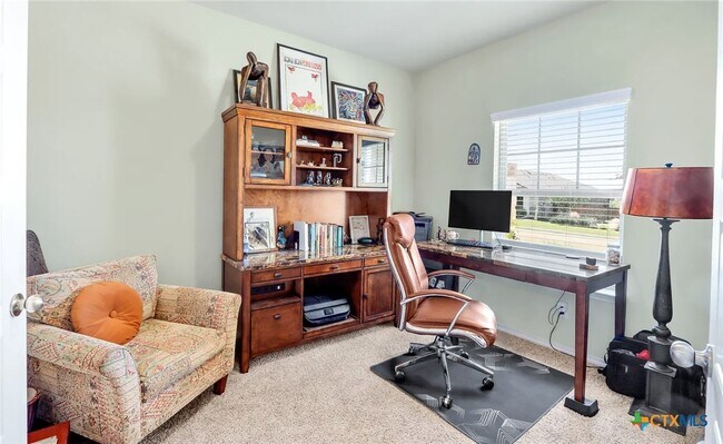 Building Photo - 1642 Ranch House