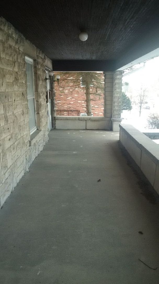 Building Photo - 5 BD/2BA Home next to Kirkwood with fenced...