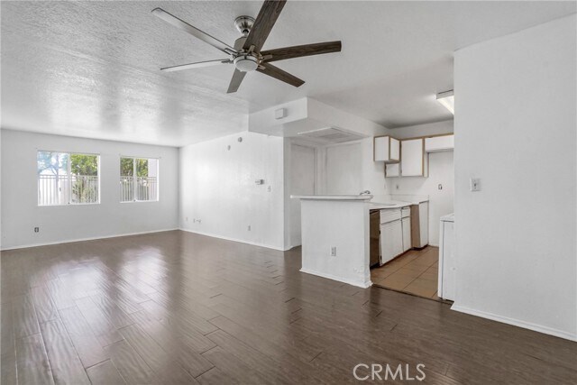 Building Photo - 15000 Downey Ave