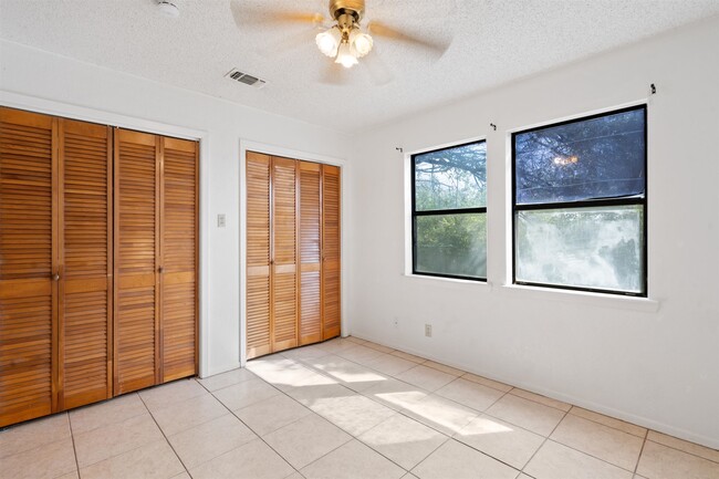 Building Photo - 109 Joe Rice Dr