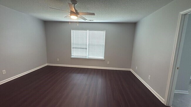 Building Photo - 387 Weatherstone Pl