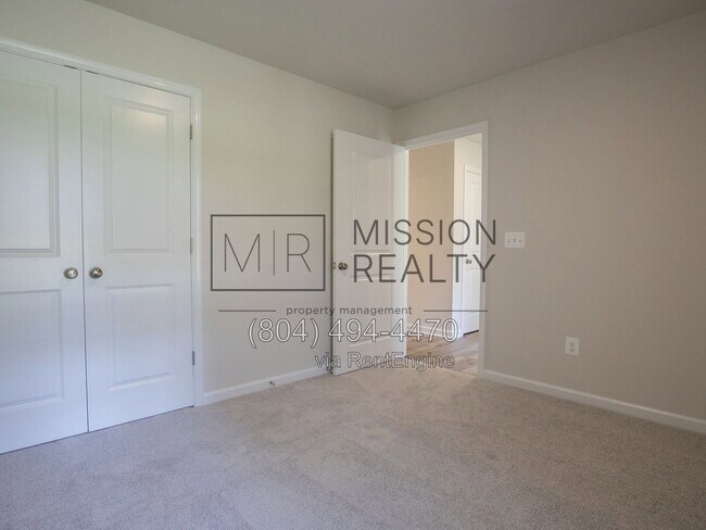 Building Photo - 8756 Whitman Dr