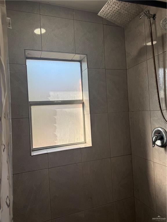 Building Photo - 27 S 6th St