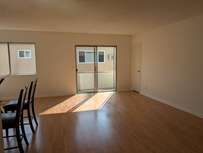 Building Photo - 5232 Wilkinson Ave