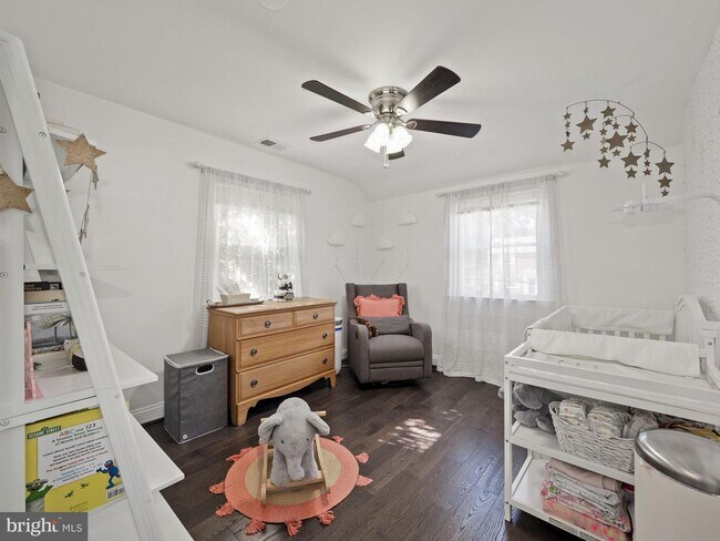 Building Photo - 2605 Arcola Ave