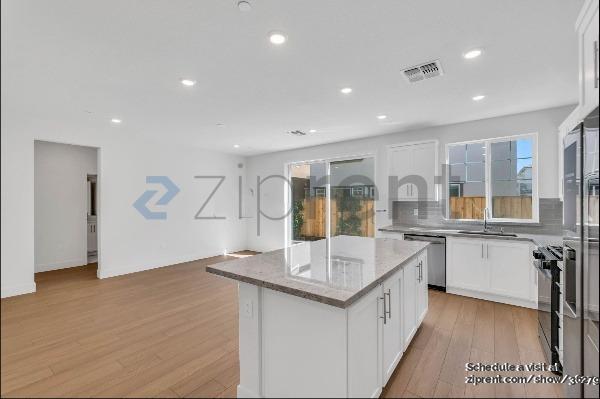 Building Photo - 7268 Wishwood Pl