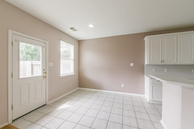 Building Photo - 6326 Veranda Green Trl