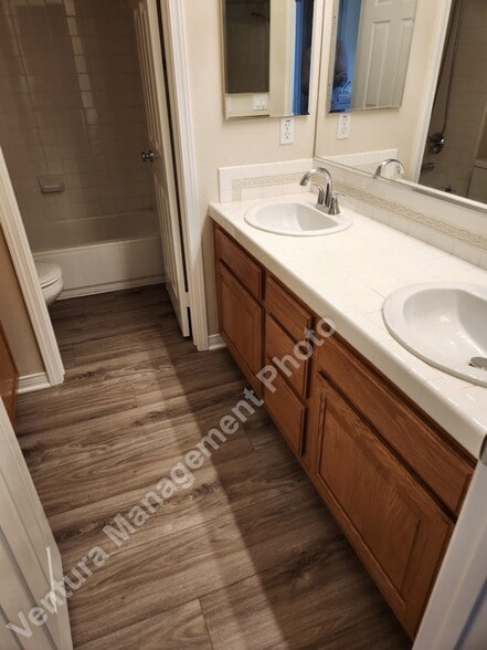 Building Photo - 5885 Indian Point Dr