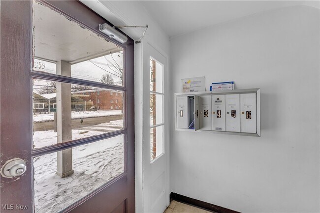 Building Photo - 5208 Lee Rd