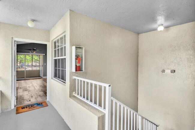 Building Photo - 2890 N Oakland Forest Dr