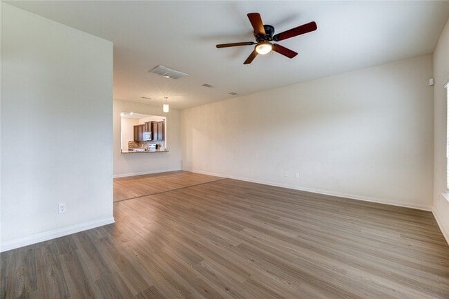 Building Photo - 3001 Iron Woods Dr