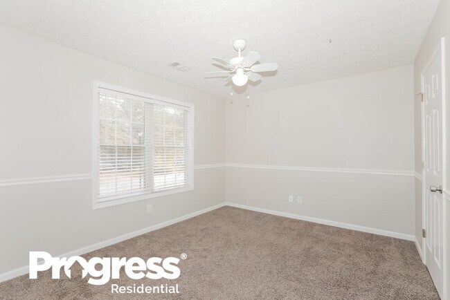 Building Photo - 334 Hill's Pointe Ct