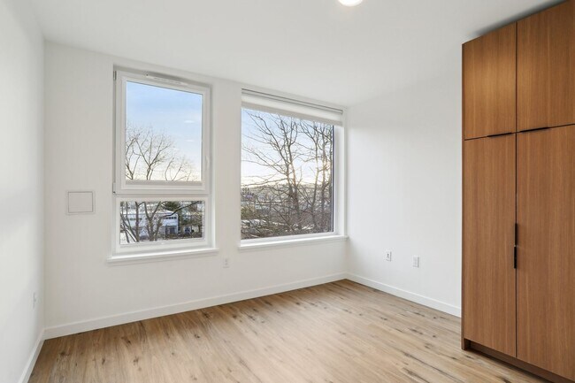 Interior Photo - Carrick