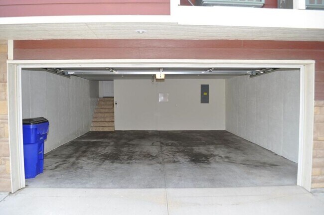 Building Photo - Quality Home Management