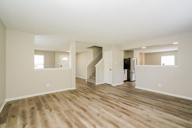 Building Photo - 968 Indigo Dr