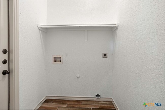 Building Photo - 1009 Tripp Ln