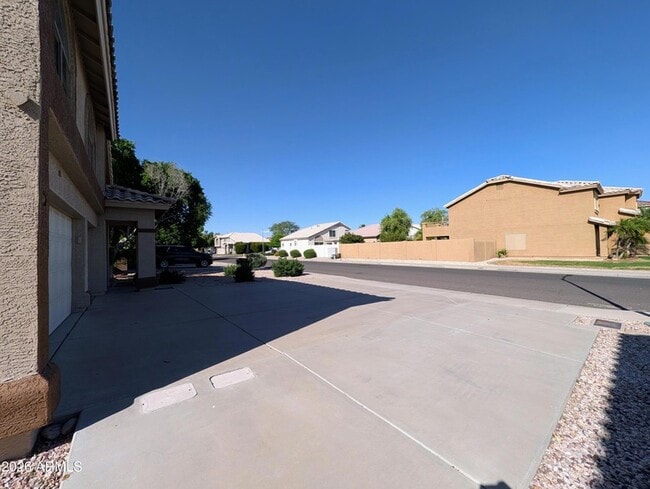 Building Photo - 6416 N 78th Ln
