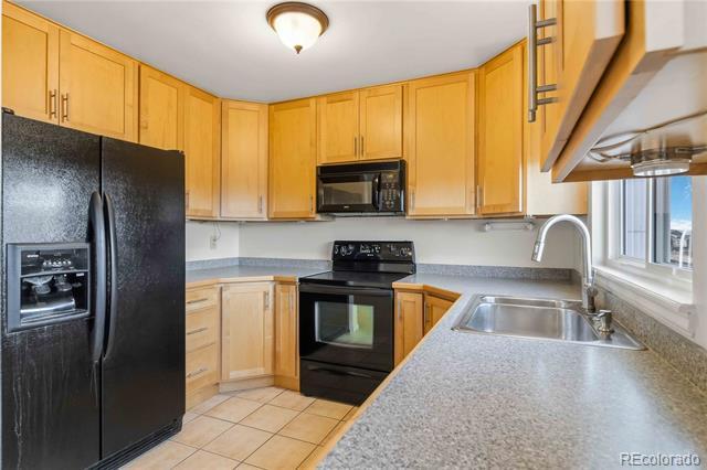 Building Photo - 693 Delwood Ct