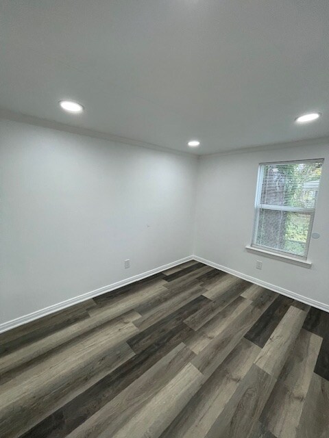 Building Photo - 1214 La Vega St