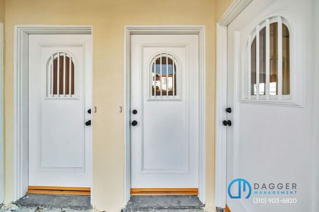 Building Photo - 2800 Winter St