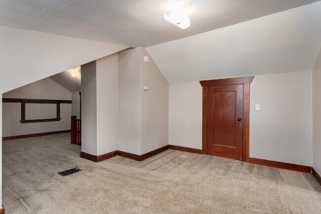 Building Photo - 3819 S G St