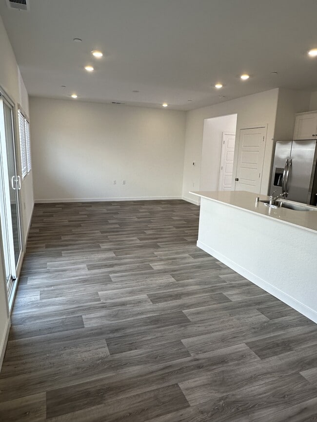 Building Photo - 4417 Hampton Wy