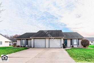 Building Photo - 1510/1512 Fieldstone Dr.