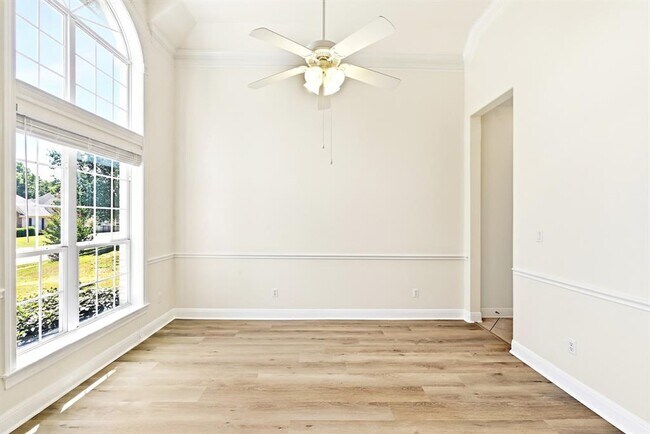 Building Photo - 201 Varco Dr