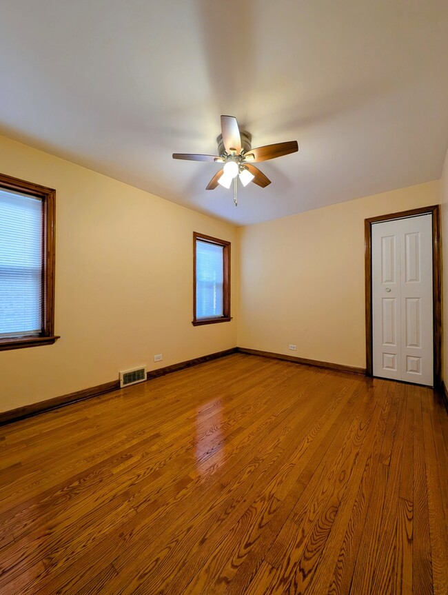 Building Photo - 1628 Euclid Ave