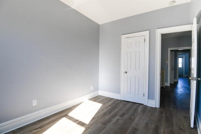 Building Photo - 153 Sterling Ave