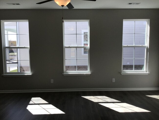 Building Photo - LIVE/WORK Arden Village Townhome in Columbia