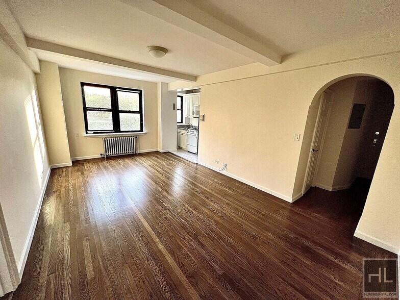 Building Photo - AMSTERDAM AVENUE