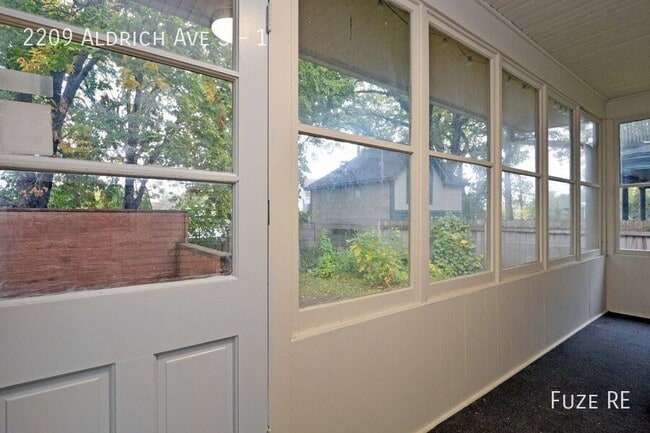 Building Photo - 2209 Aldrich Ave S