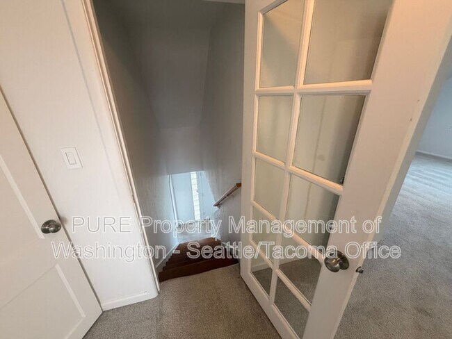 Building Photo - 3136 S 18th St